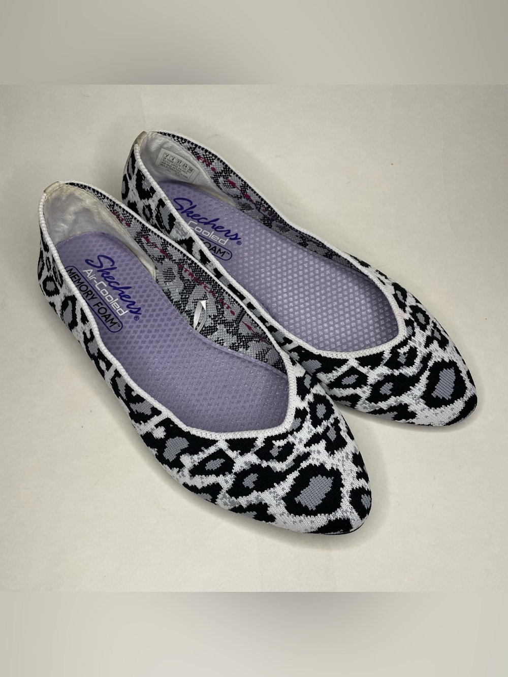 Skechers Cleo Claw Memory Foam Leopard & Black Point Toe Ballet Flats Sz US 7
